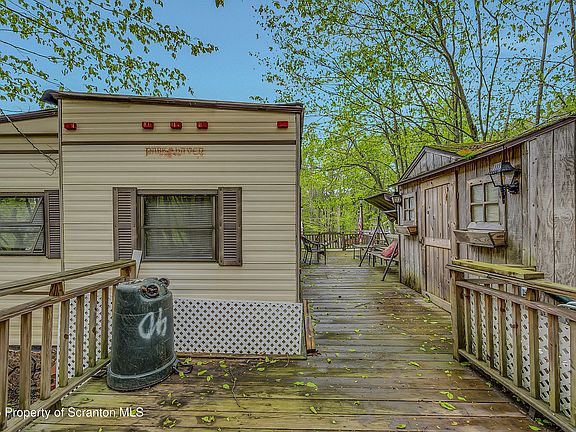 5th image of 575 Warbler Dr