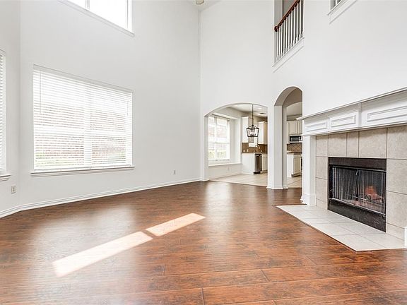 3rd image of 6712 Mason Dr