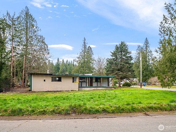 5th image of 4902 335th Avenue SE