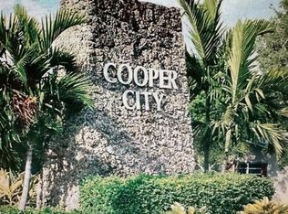 5270 SW 90th Way #4, Cooper City, FL 33328