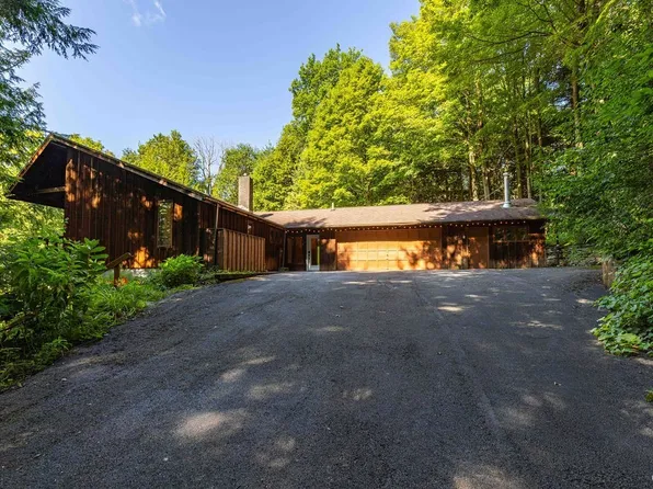 3129 Thompson Rd, Cazenovia, NY 13035