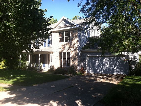 2nd image of 335 Kingsfield Ct