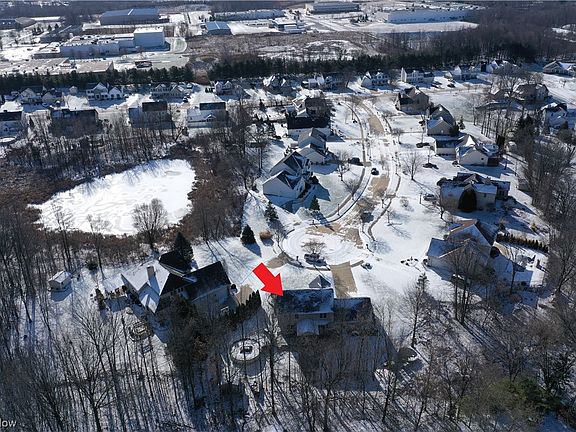 3rd image of 3098 Creek View Dr