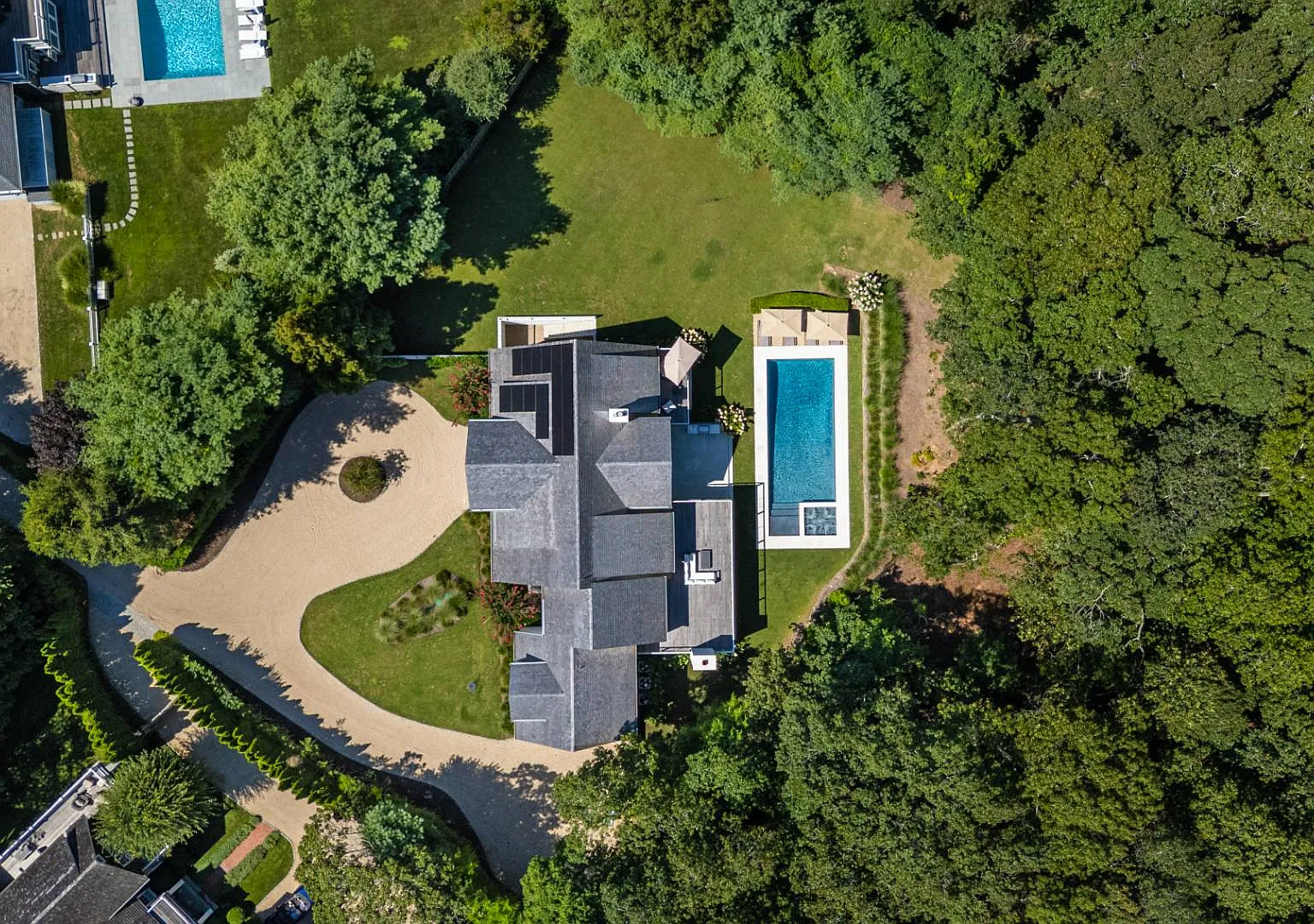 Summer Rental - East Hampton Retreat — Photo 4