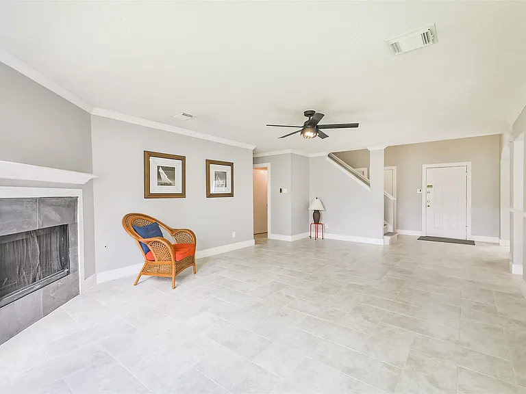 1623 Stonehaven Village Cir — Photo 5