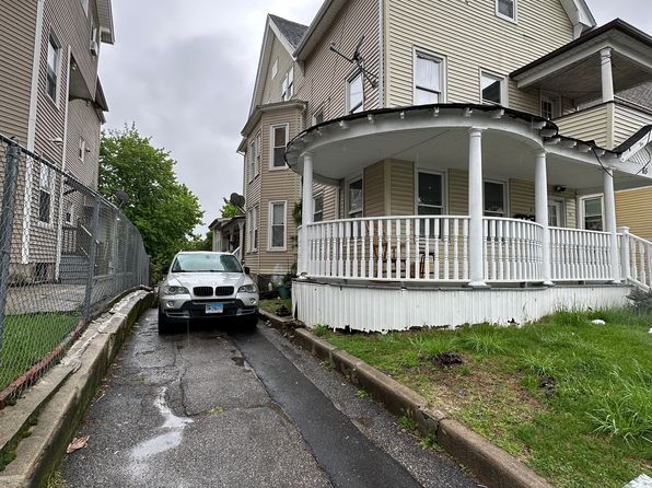 65 Fairview St #3R, Waterbury, CT 06710