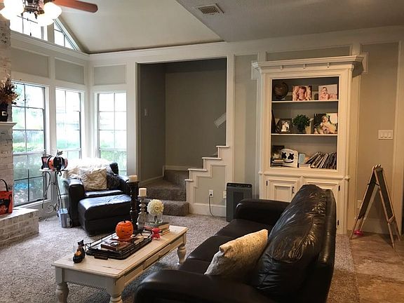 5th image of 5715 Woodland Creek Dr