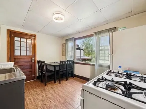 1502 Eckert St, Pittsburgh, PA 15212