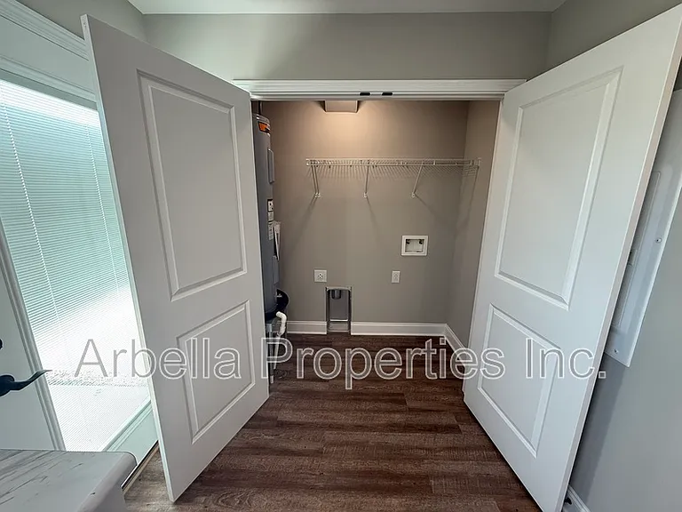 127 Adams And Corby Rd #24 — Photo 8