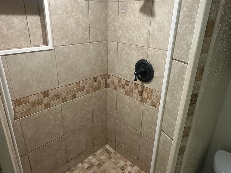 925 Millrun Ct — Photo 9
