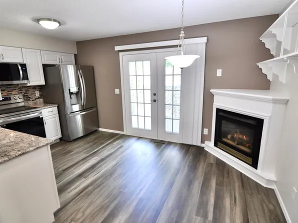 1477 Arkwright St APT F, Saint Paul, MN 55130