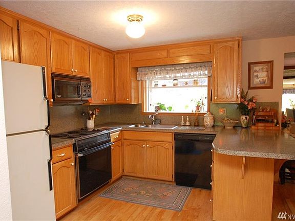 5th image of 7443 127th Ave SW