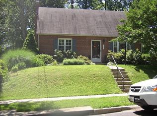 10241 Parkwood Dr, Kensington, MD 20895
