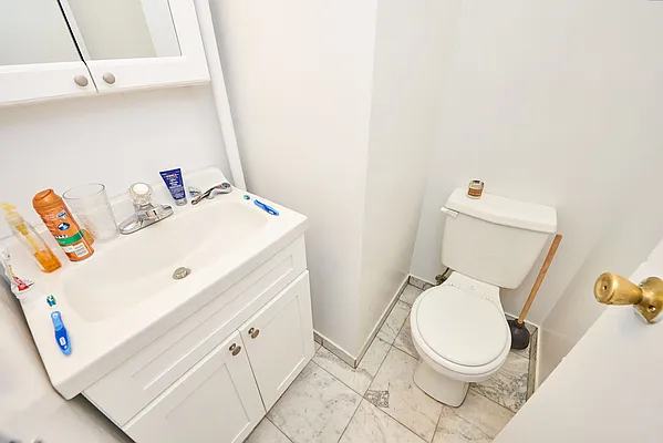 Rented by One Eleven Residential, Inc. | media 28