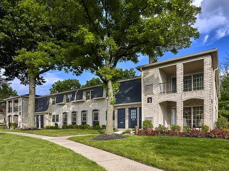 Willowyck Apartments Exterior