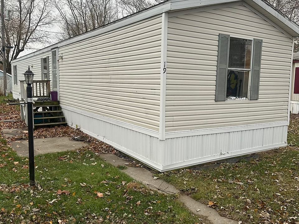 2nd image of 450 W Main St Lot N19