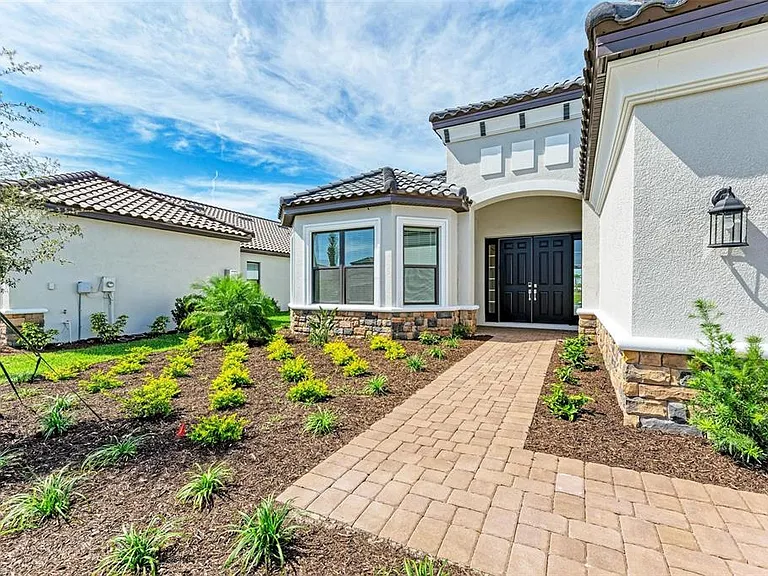 16403 Umbria Pl — Photo 3