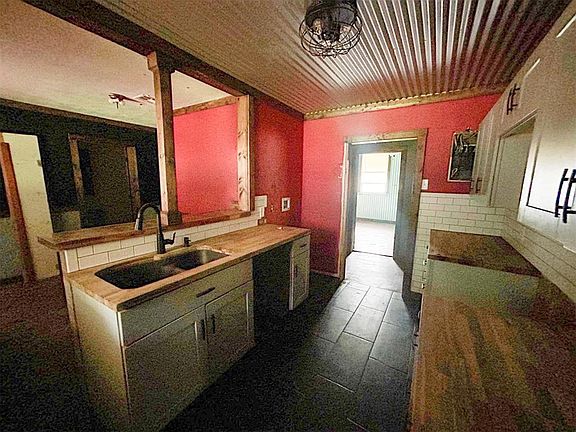4th image of 45 Sharon Rd