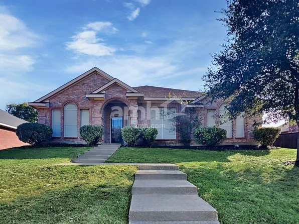 532 N Parks Dr, Desoto, TX 75115