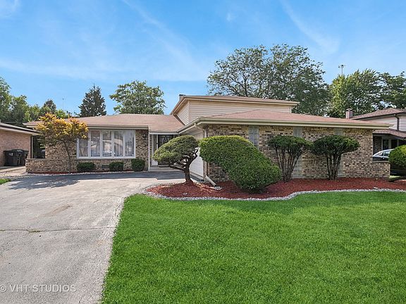 2nd image of 17136 Cornell Ave