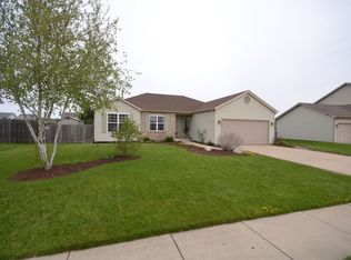 5802 Stonebridge Trl, McHenry, IL 60050