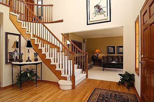 Lovely foyer awaits you guests!