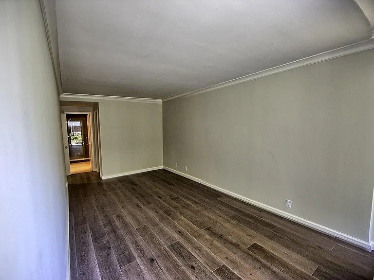 2200 Sacramento St #103 — Photo 10