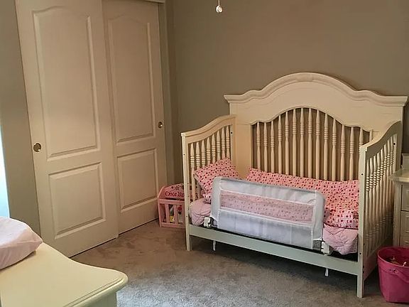 5th image of 8008 W Sunfire Dr