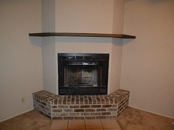 3rd image of 115 Hillcreek Dr