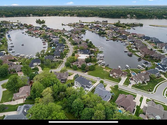 3rd image of 13635 Kingston Dr