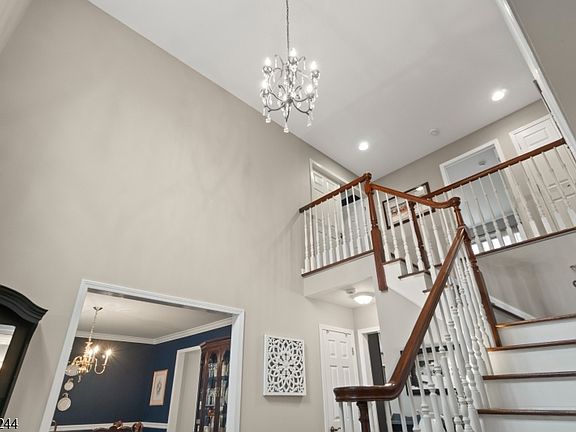 4th image of 57 Paderewski Rd