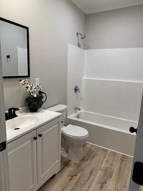 Shower and Tub!