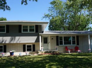 5351 Grant St, Merrillville, IN 46410