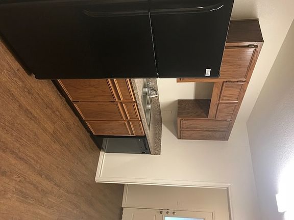 5th image of 925 Lemonwood St APT B