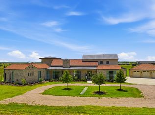 11802 E Rocky Creek Rd, Crowley, TX 76036