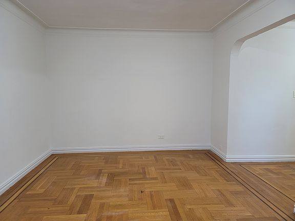 2nd image of 2285 Bathgate Ave APT 4B