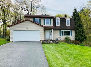 7911 Oakridge Dr, Concord Township, OH 44060