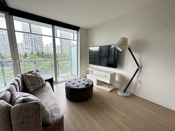 5th image of 89 Nelson St #7XX