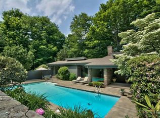 219 Sugarbush Rd, Waverly Township, PA 18414