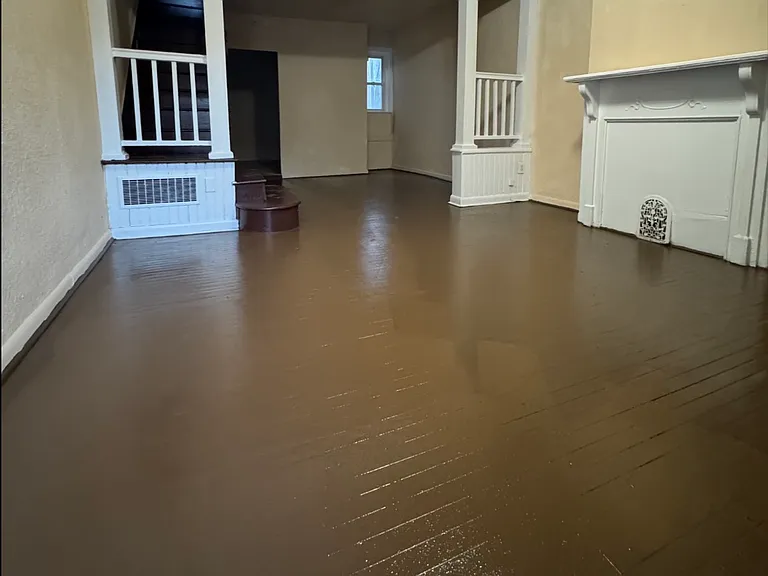 278 E Montana St — Photo 2