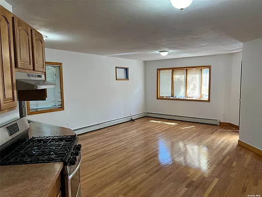 Rented by Realty One Group Dynasty | media 11