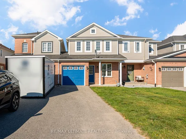33 McCann Ln, Essa, ON L3W 0E4