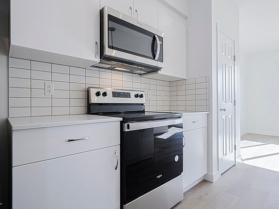 2nd image of 6343 King Wynd SW