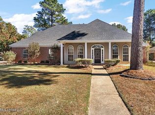 1006 Riverchase North Dr, Brandon, MS 39047