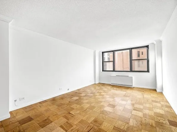 340 E 93rd St APT 4B, New York, NY 10128