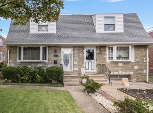 3577 Primrose Rd, Philadelphia, PA 19114