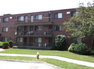 10 Rutledge St APT 1A, Worcester, MA 01604