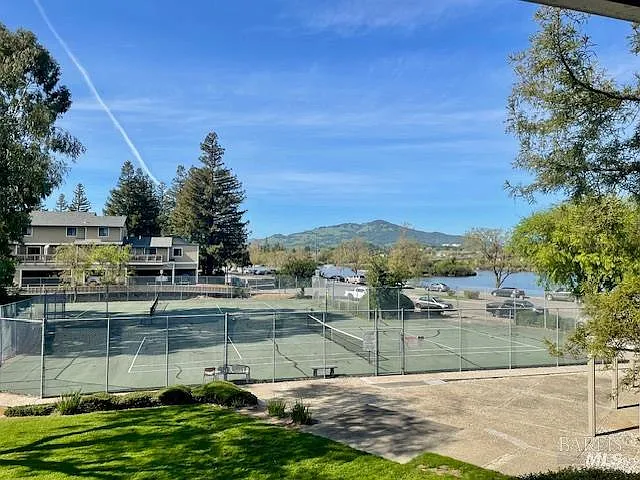 14 Scottsdale Way photo 1