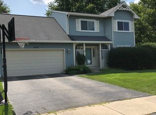 1272 Old Mill Ct, Naperville, IL