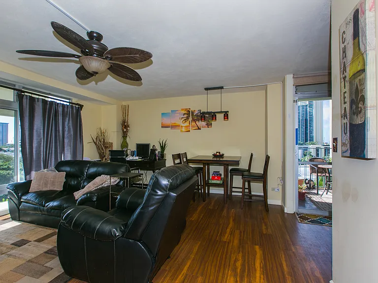 1511 Nuuanu Ave #639 — Photo 16